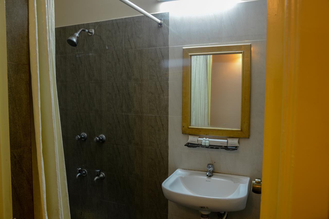 فندق شينايفي  Oyo 14933 Rpr Residency المظهر الخارجي الصورة