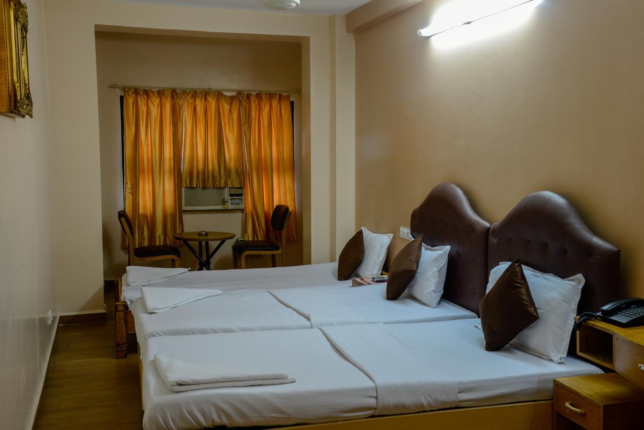 فندق شينايفي  Oyo 14933 Rpr Residency المظهر الخارجي الصورة
