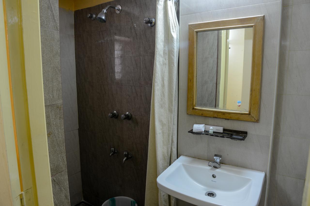 فندق شينايفي  Oyo 14933 Rpr Residency المظهر الخارجي الصورة