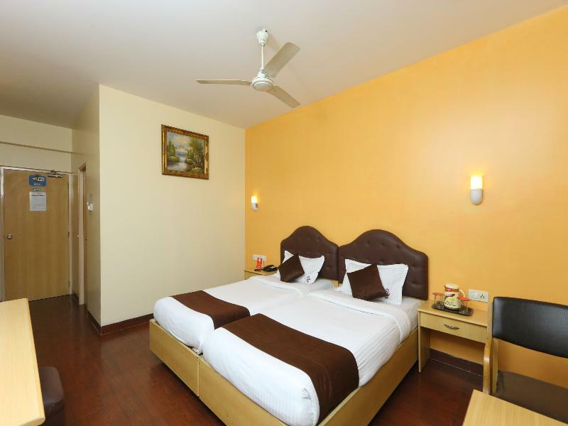 فندق شينايفي  Oyo 14933 Rpr Residency المظهر الخارجي الصورة